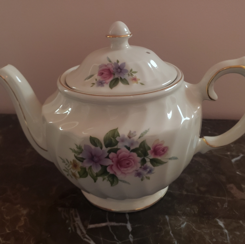 Windsor china teapot